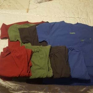 Iguana Med Scrub Sets